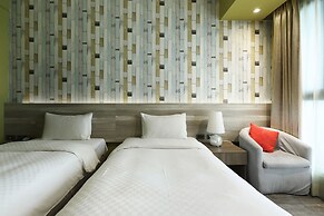 KUN Hotel Feng Chai