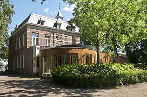 Hotel De Villa