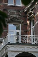Hotel De Villa