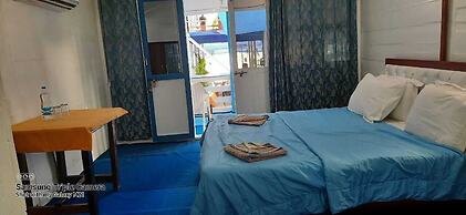Cafe Blue Hotel