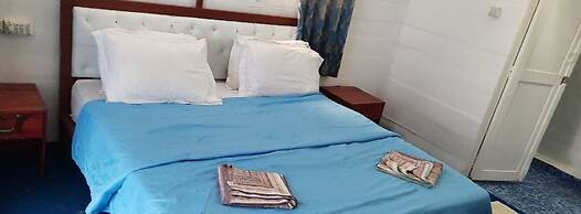 Cafe Blue Hotel