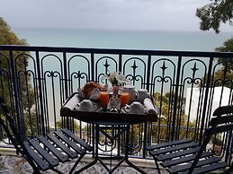 La Villa Bleue