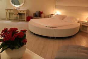 Garden Hotel