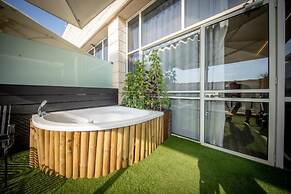Garden Hotel