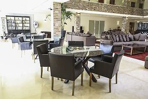 Garden Hotel