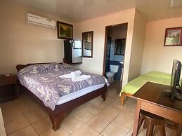 Hostel La Choza Inn
