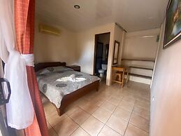 Hostel La Choza Inn