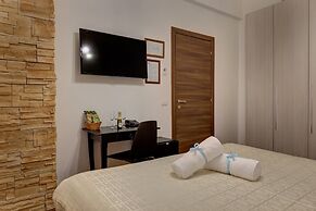 Little Rhome Suites