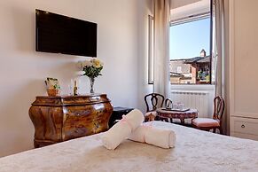 Little Rhome Suites
