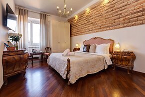 Little Rhome Suites