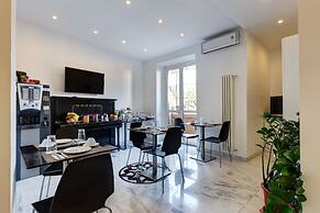 Little Rhome Suites