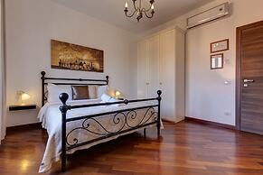 Little Rhome Suites
