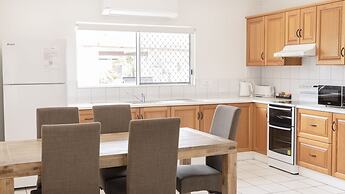 Palm View Holiday Apartments