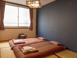 J-Hoppers Hiroshima Guesthouse - Hostel
