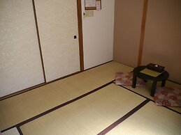 J-Hoppers Hiroshima Guesthouse - Hostel