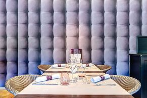 RAVEL Hotel Cyrano