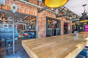 RAVEL Hotel Cyrano
