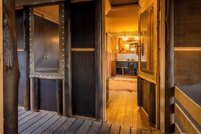 Moon Mountain Lodge