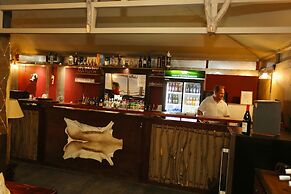 Moon Mountain Lodge