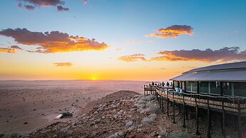 Moon Mountain Lodge