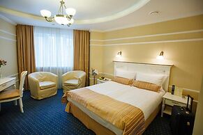 Degas Hotel