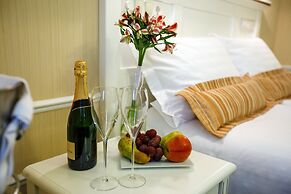 Degas Hotel