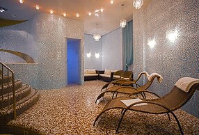 Degas Hotel