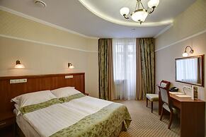 Degas Hotel
