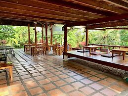 Bounty Resort