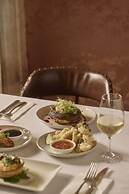 Yarra Valley Grand Hotel