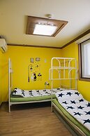 We Guest House - Hostel