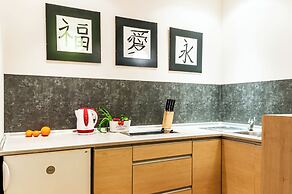 Home & Travel Apartments