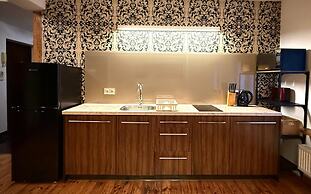 Home & Travel Apartments
