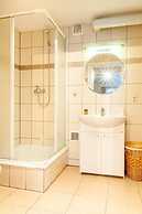 Home & Travel Apartments