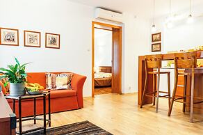 Home & Travel Apartments
