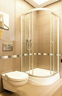 Home & Travel Apartments