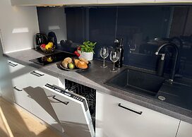 Home & Travel Apartments