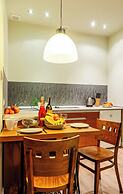 Home & Travel Apartments