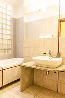 Home & Travel Apartments