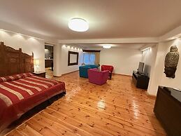 Home & Travel Apartments