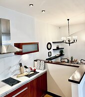 Home & Travel Apartments