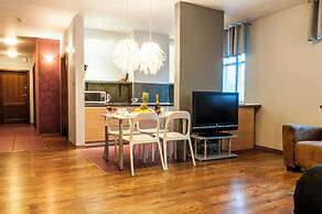Home & Travel Apartments