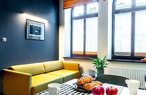 Home & Travel Apartments