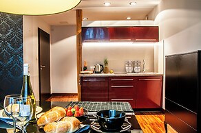 Home & Travel Apartments