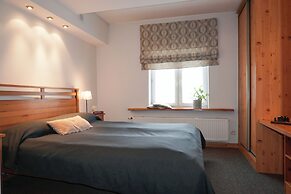 Home & Travel Apartments
