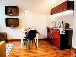 Home & Travel Apartments