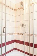 Home & Travel Apartments