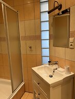 Home & Travel Apartments