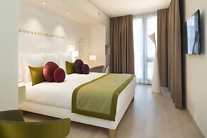 The Passage Urban & Lifestyle Hotel