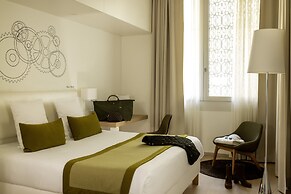The Passage Urban & Lifestyle Hotel